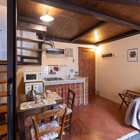 Le Rondini Apartament *